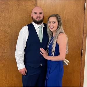 Meet your Posher, Larissa